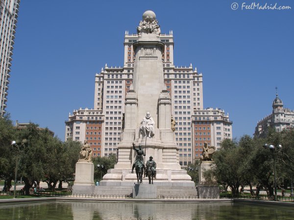 Cervantes Monument Plaza de Espa�a